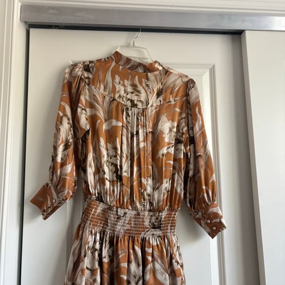 Christy Lynn Women’s 100% Silk Smocked Sutton Dress Calla Lily Spice XS Spring - Picture 11 of 13